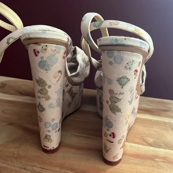 Charlotte Olympia Dog Grooming Wedge Heels - Picture 5 of 6